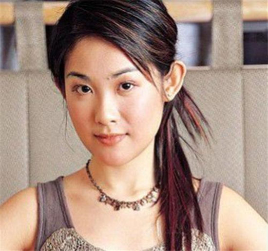 7年上位嫁豪门仅3年,全身长满肿瘤,徐华凤死在丈夫怀中