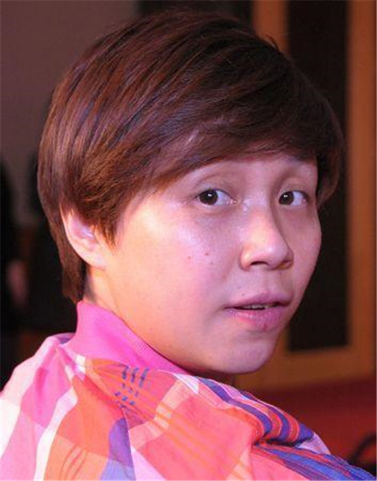 快乐家族主持人李维嘉暴瘦到脱相不是因为爱情那为啥