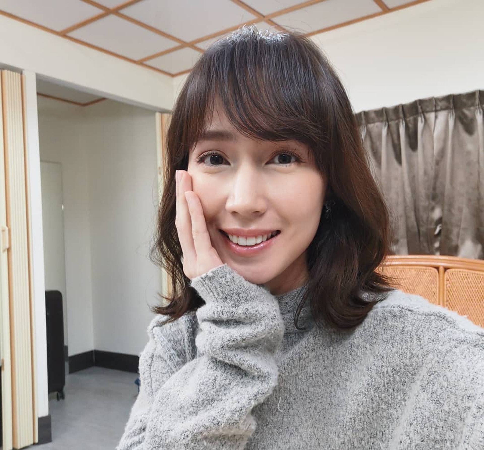 哈勇他们家黑涩会小薰黄瀞怡素颜演中年大妈仙气全灭身材刻意走样全为