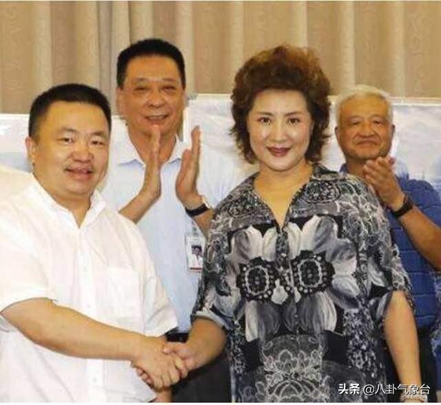 这10年,萨仁高娃只做了一件事,创建了自己的戒毒中心,帮助更多的人